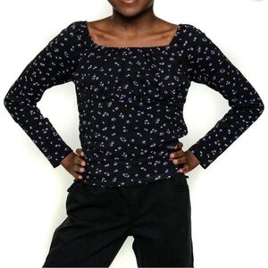 NEW 🆕 Justice Long Sleeve Floral cute top